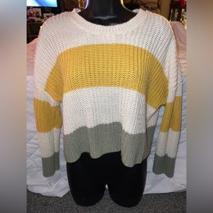 Moon & Madison Cropped Sweater